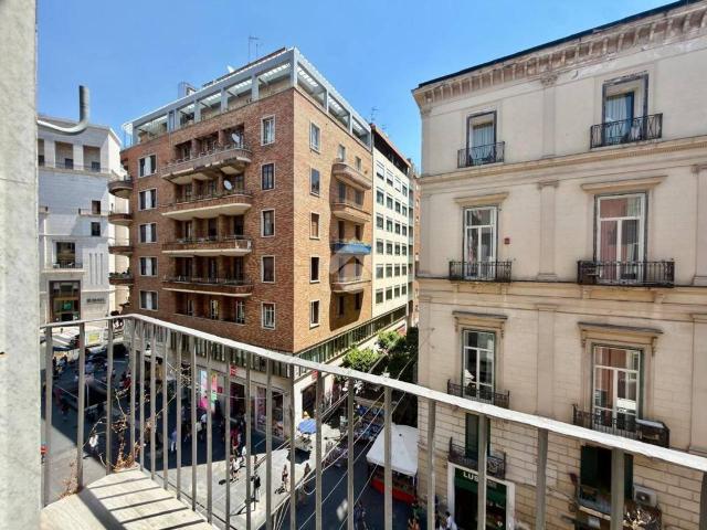 Appartamento in vendita a Napoli