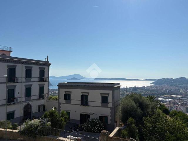Appartamento in vendita a Napoli