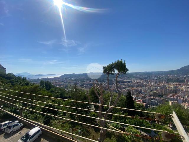 Appartamento in vendita a Napoli