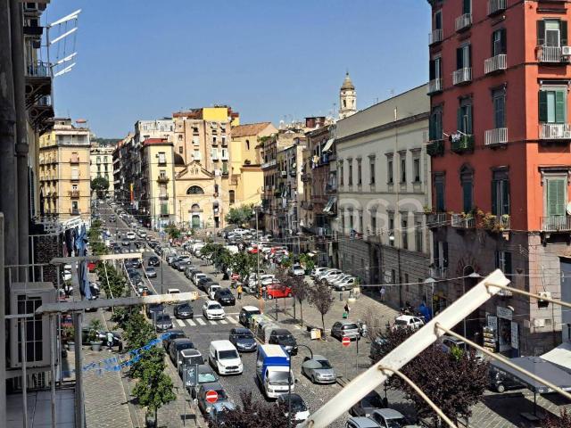 Appartamento in vendita a Napoli via Carbonara, 88, Tribunali