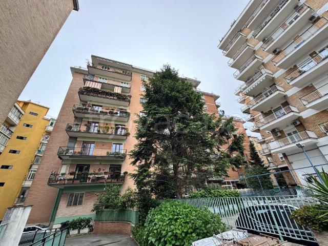 Appartamento in vendita a Napoli via Mariano Semmola, 68, Rione Alto