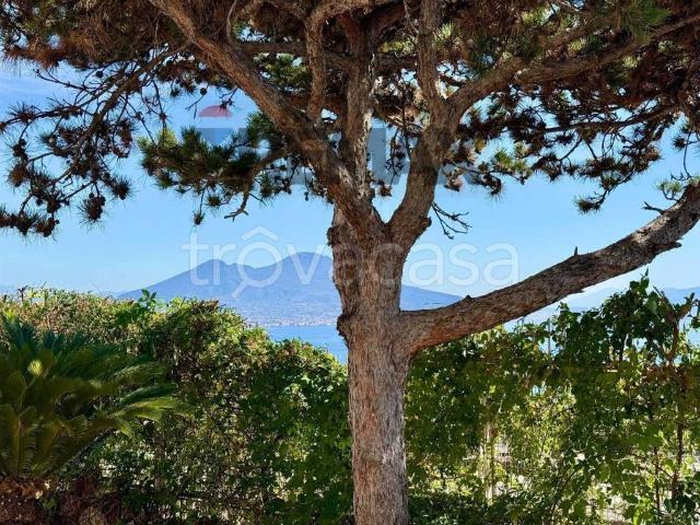 Appartamento in vendita a Napoli via Scipione Capece, Posillipo