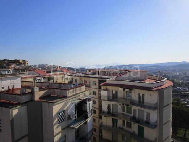 Appartamento in vendita a Napoli via Pietro Mascagni, Vomero