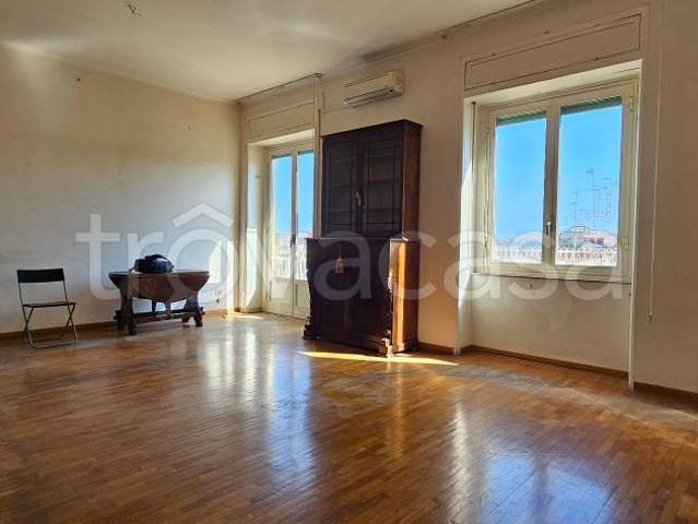 Appartamento in vendita a Napoli via Torquato Tasso, 116, Piazza Amedeo Parco Margherita