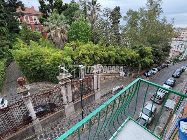 Appartamento in vendita a Napoli, Arenella