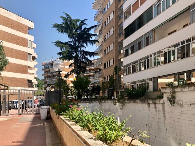 Appartamento in vendita a Napoli, Fuorigrotta