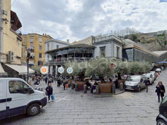 Appartamento in vendita a Napoli, Monte Santo