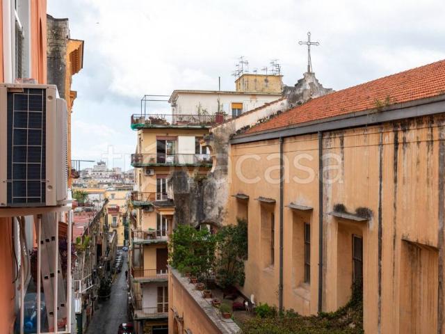 Appartamento in vendita a Napoli, Monte Santo