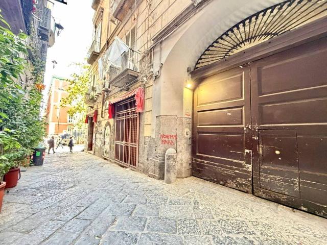 Appartamento in vendita a Napoli NA
