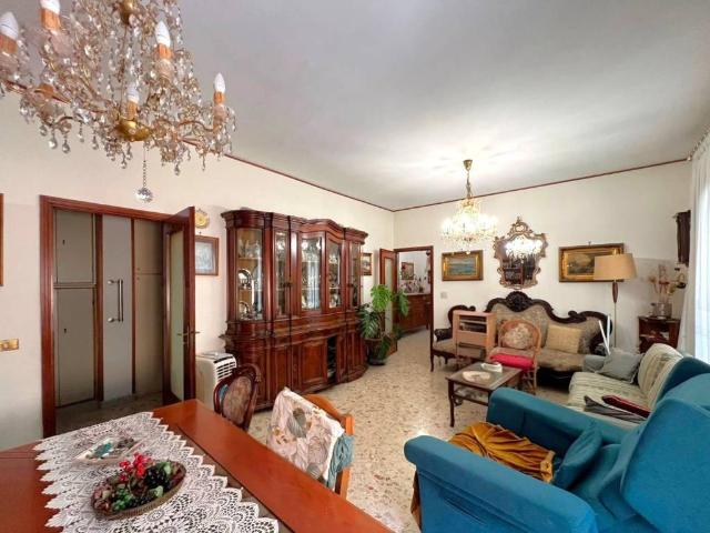 Appartamento in vendita a Napoli NA