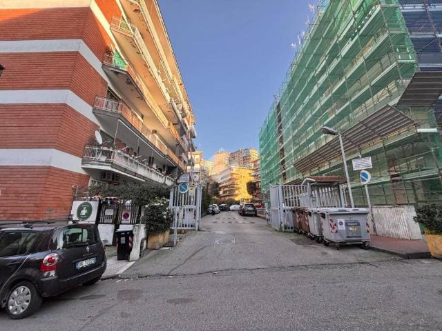 Appartamento in vendita a Napoli NA