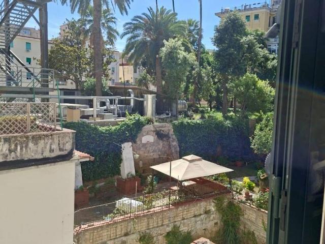 Appartamento in vendita a Napoli NA