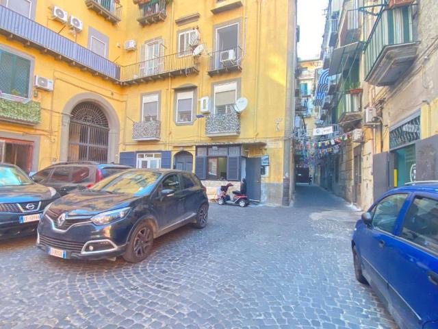 Appartamento in vendita a Napoli NA