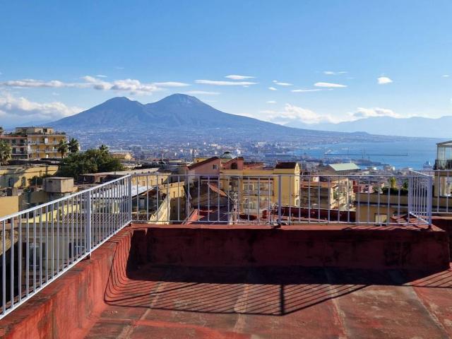 Appartamento in vendita a Napoli NA
