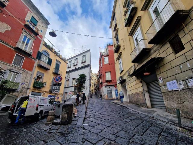 Appartamento in vendita a Napoli NA