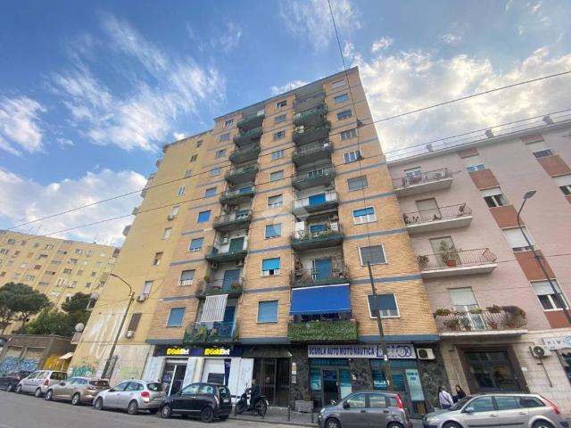 Appartamento in vendita a Napoli NA