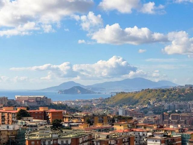 Appartamento in vendita a Napoli NA
