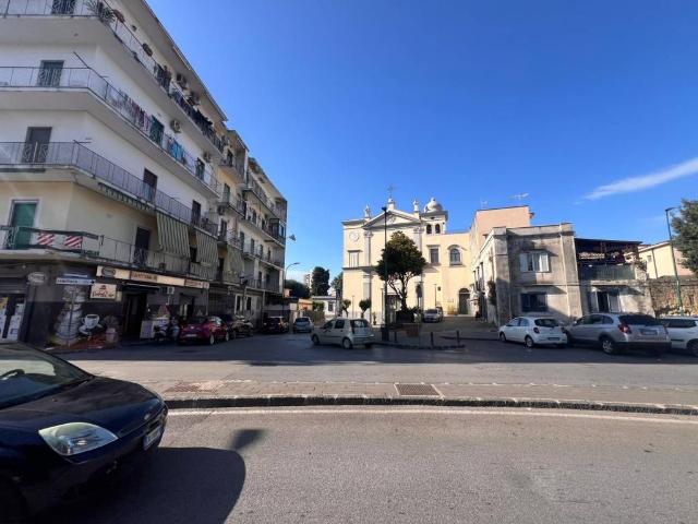 Appartamento in vendita a Napoli NA