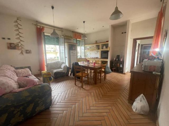 Appartamento in vendita a Napoli NA