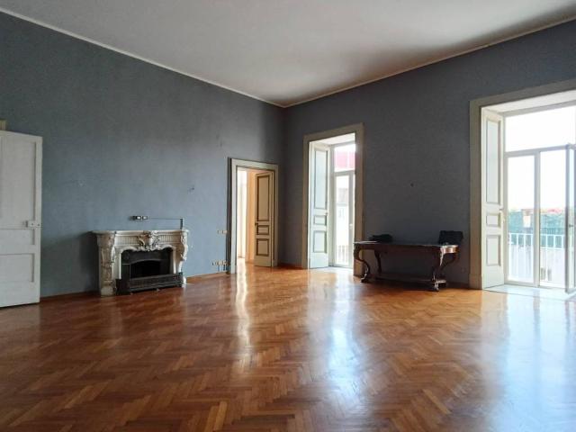 Appartamento in vendita a Napoli NA