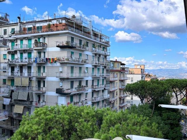 Appartamento in vendita a Napoli NA