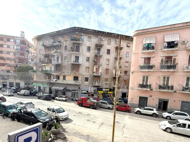 Appartamento in vendita a Napoli NA