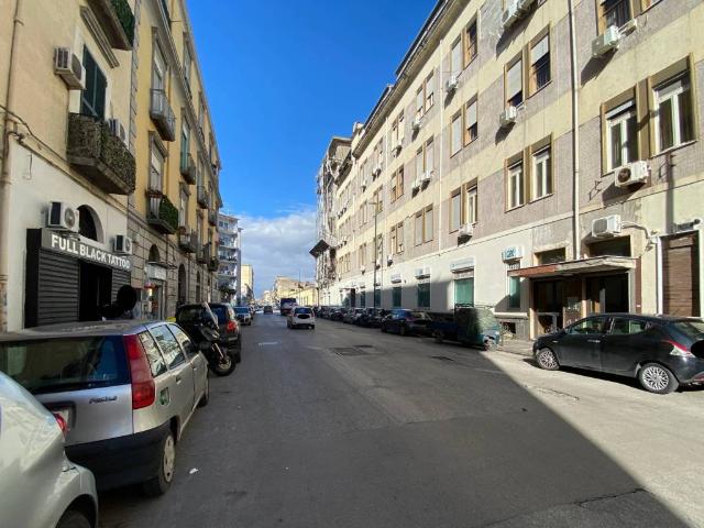 Appartamento in vendita a Napoli NA