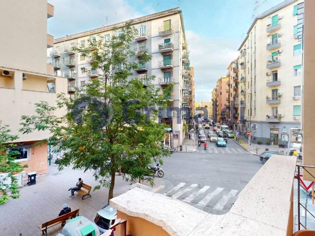Appartamento in vendita a Napoli NA