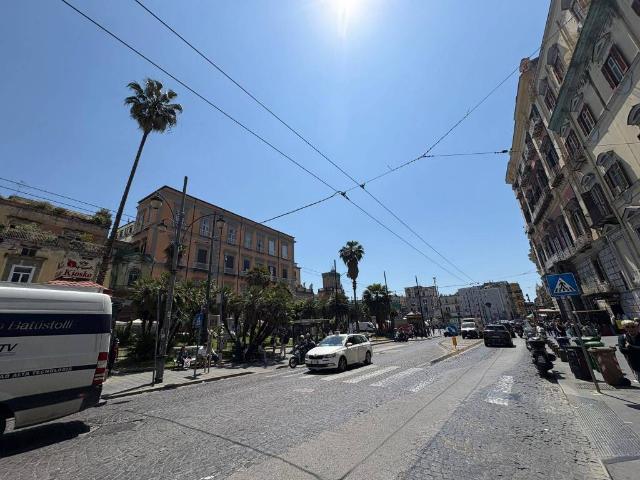 Appartamento in vendita a Napoli NA