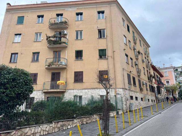 Appartamento in vendita a Napoli NA