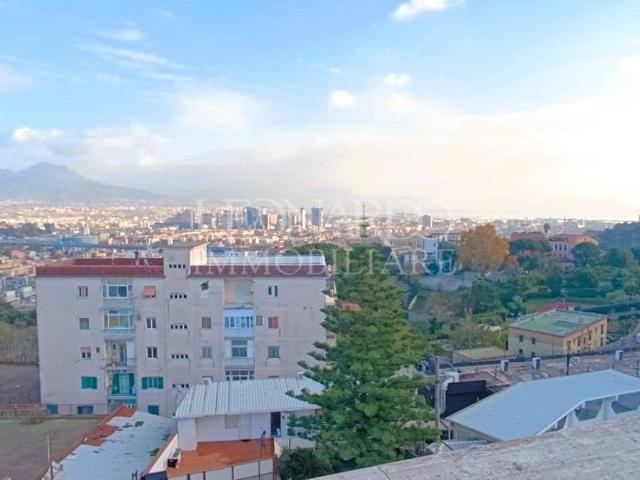 Appartamento in vendita a Napoli NA