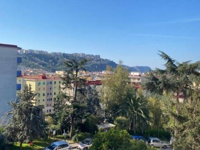 Appartamento in vendita a Napoli NA