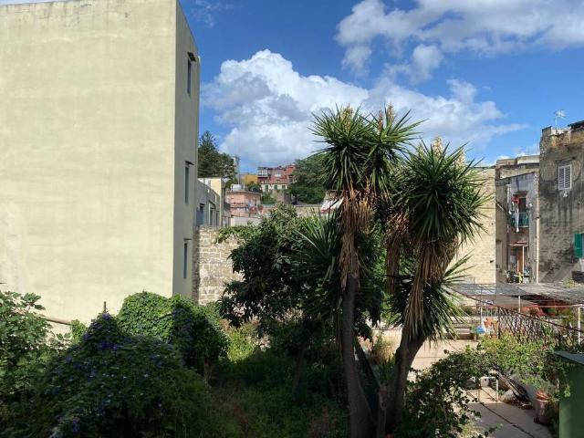 Appartamento in vendita a Napoli NA