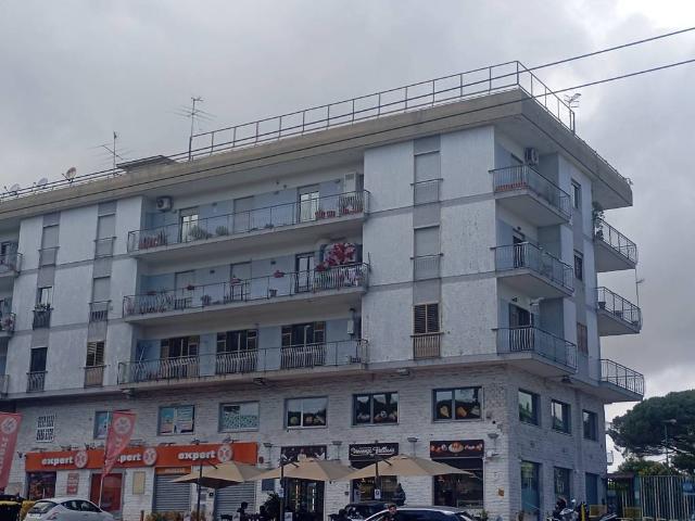 Appartamento in vendita a Napoli NA