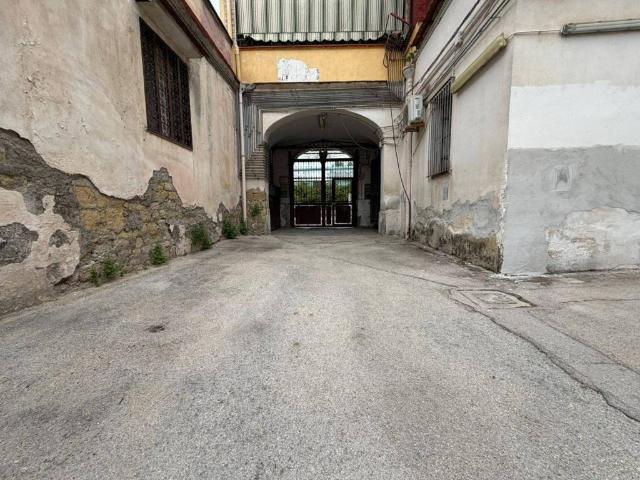 Appartamento in vendita a Napoli NA