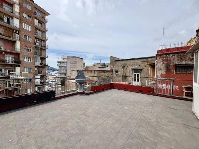 Appartamento in vendita a Napoli NA