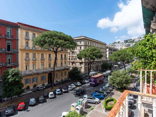 Appartamento in vendita a Napoli NA