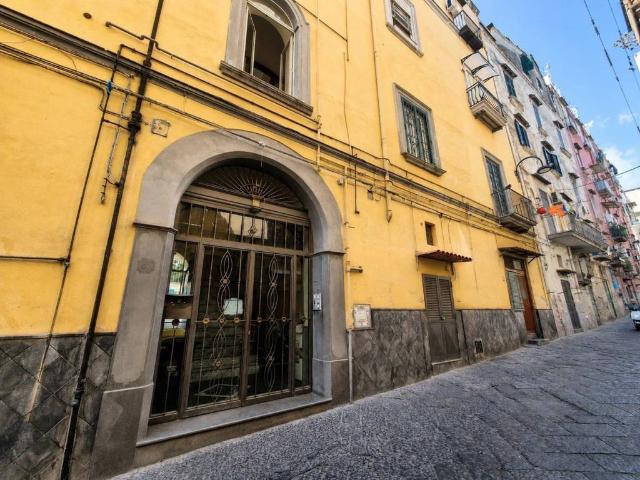 Appartamento in vendita a Napoli NA