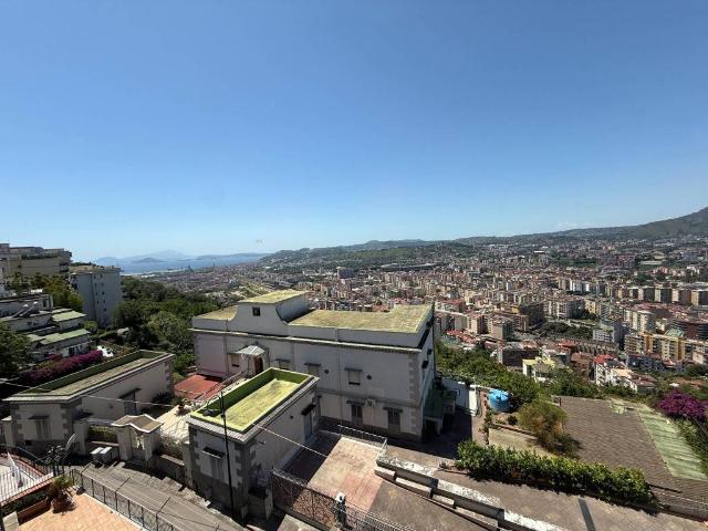 Appartamento in vendita a Napoli NA