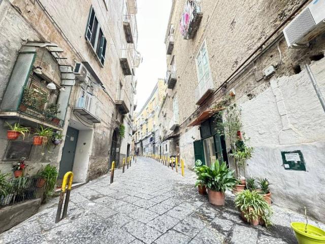 Appartamento in vendita a Napoli NA