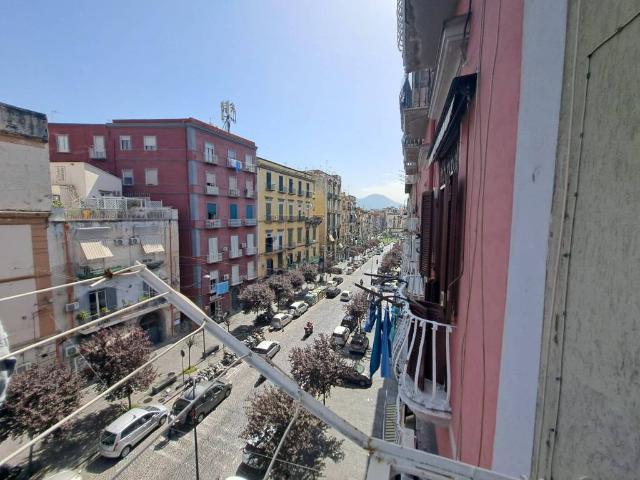 Appartamento in vendita a Napoli NA