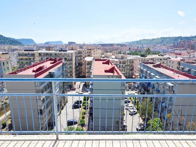 Appartamento in vendita a Napoli NA