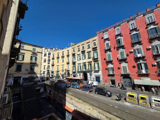 Appartamento in vendita a Napoli NA
