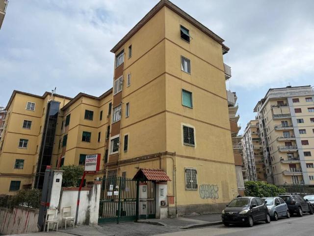 Appartamento in vendita a Napoli NA