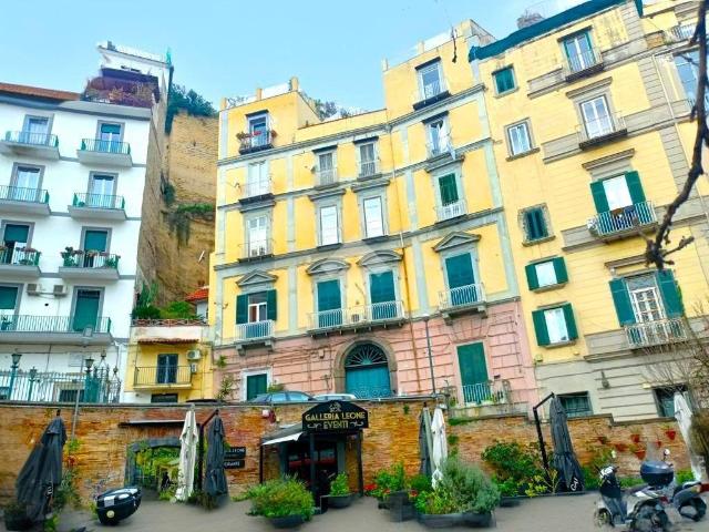 Appartamento in vendita a Napoli NA