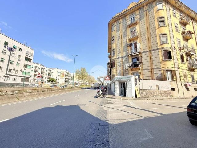 Appartamento in vendita a Napoli NA