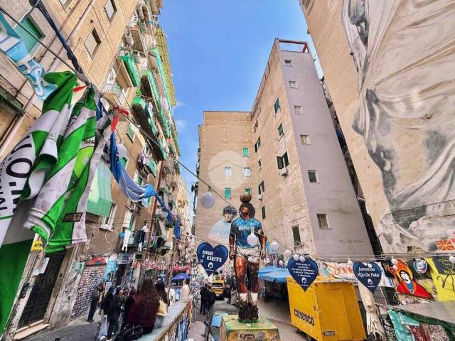 Appartamento in vendita a Napoli NA