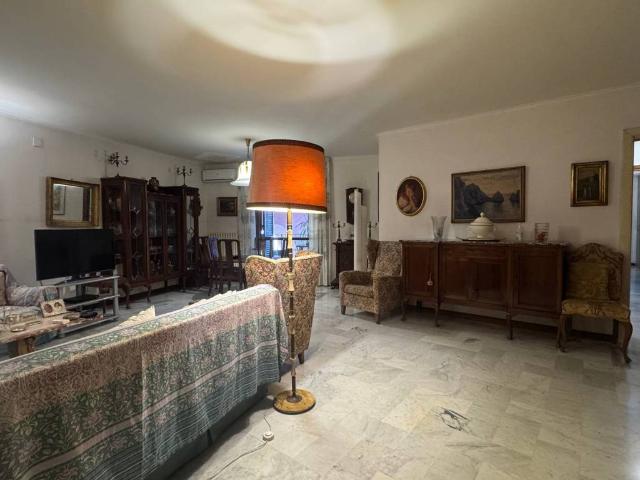 Appartamento in vendita a Napoli NA