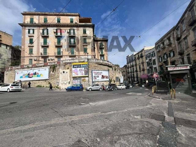 Appartamento in vendita a Napoli NA
