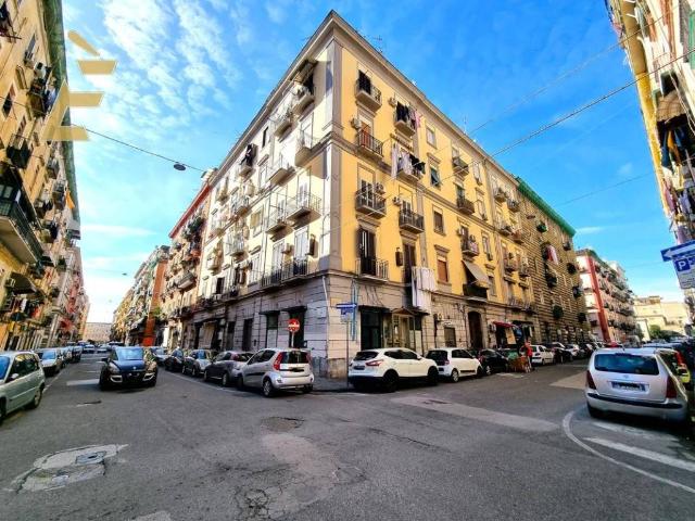 Appartamento in vendita a Napoli NA